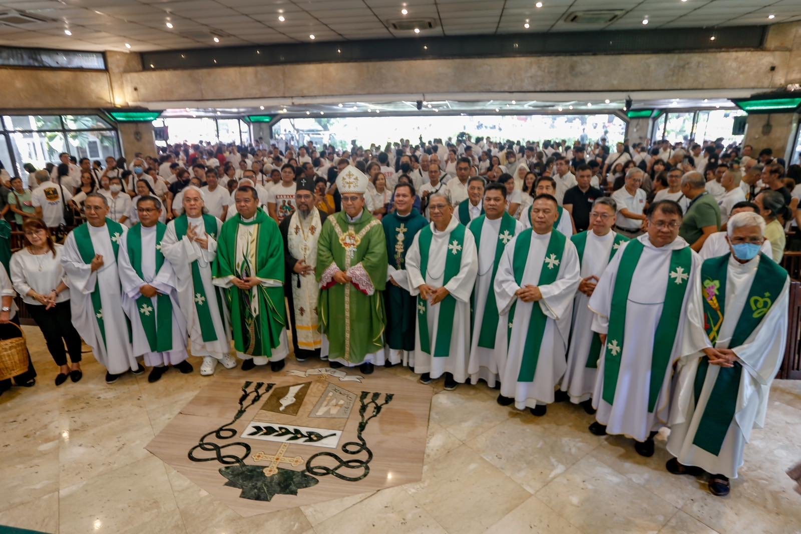 Various progressive groups from different religious, environmental, and political sectors marched down from EDSA shrine to the People Power Monument in a call to end corruption in the country titled ‘White Ribbon March’ on Sunday, 28 June, 2026 in Quezon City. 

The event started with a Catholic mass at National Shrine of Mary, Queen of Peace before marching down with different organizations from different roads nearby People Power Monument where a cultural event was staged.

Authorities are seen visible during the said protest around the area.| Aram Lascano