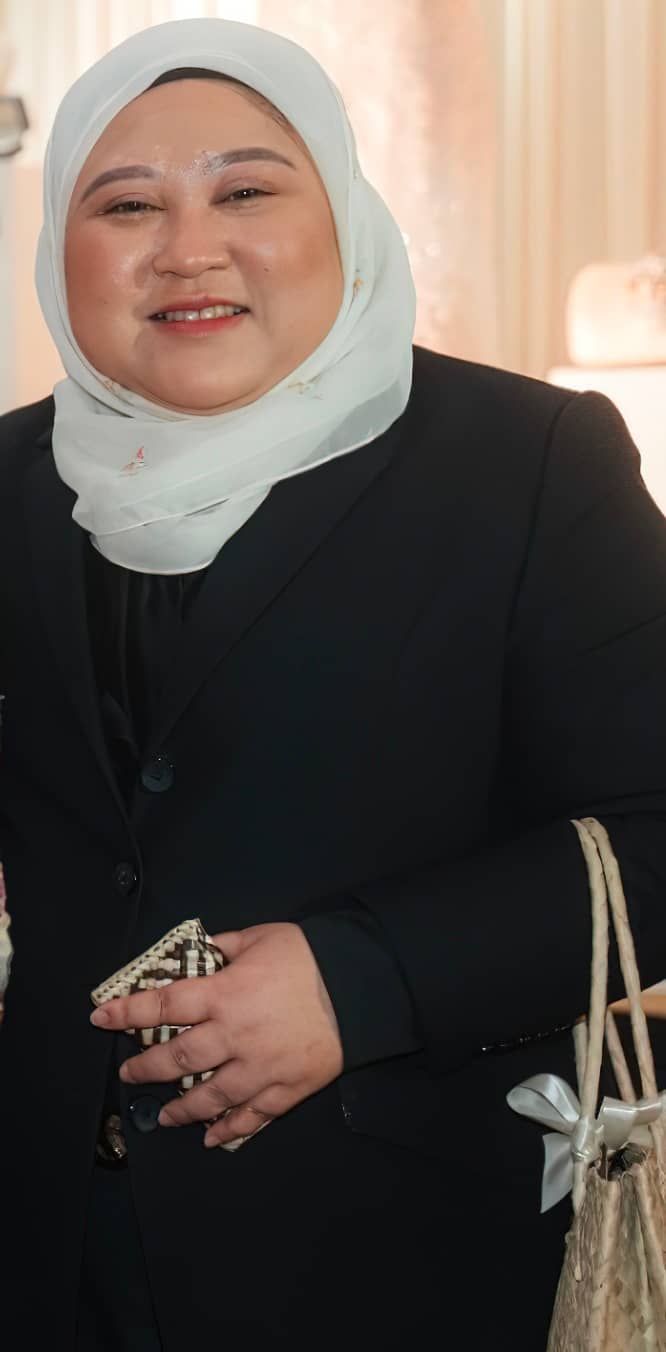 MALAYSIAN Embassy Trade Attache Azlina Che Dir.