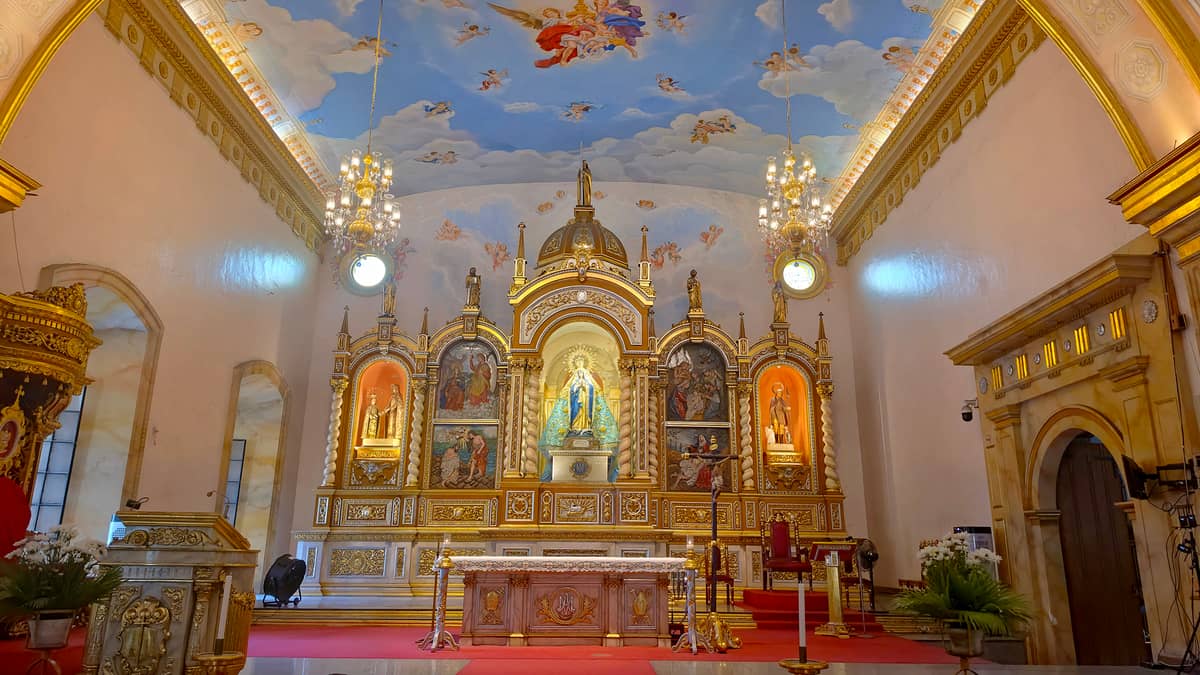 THE main retablo of the Immaculate Conception Cathedral of Pasig.