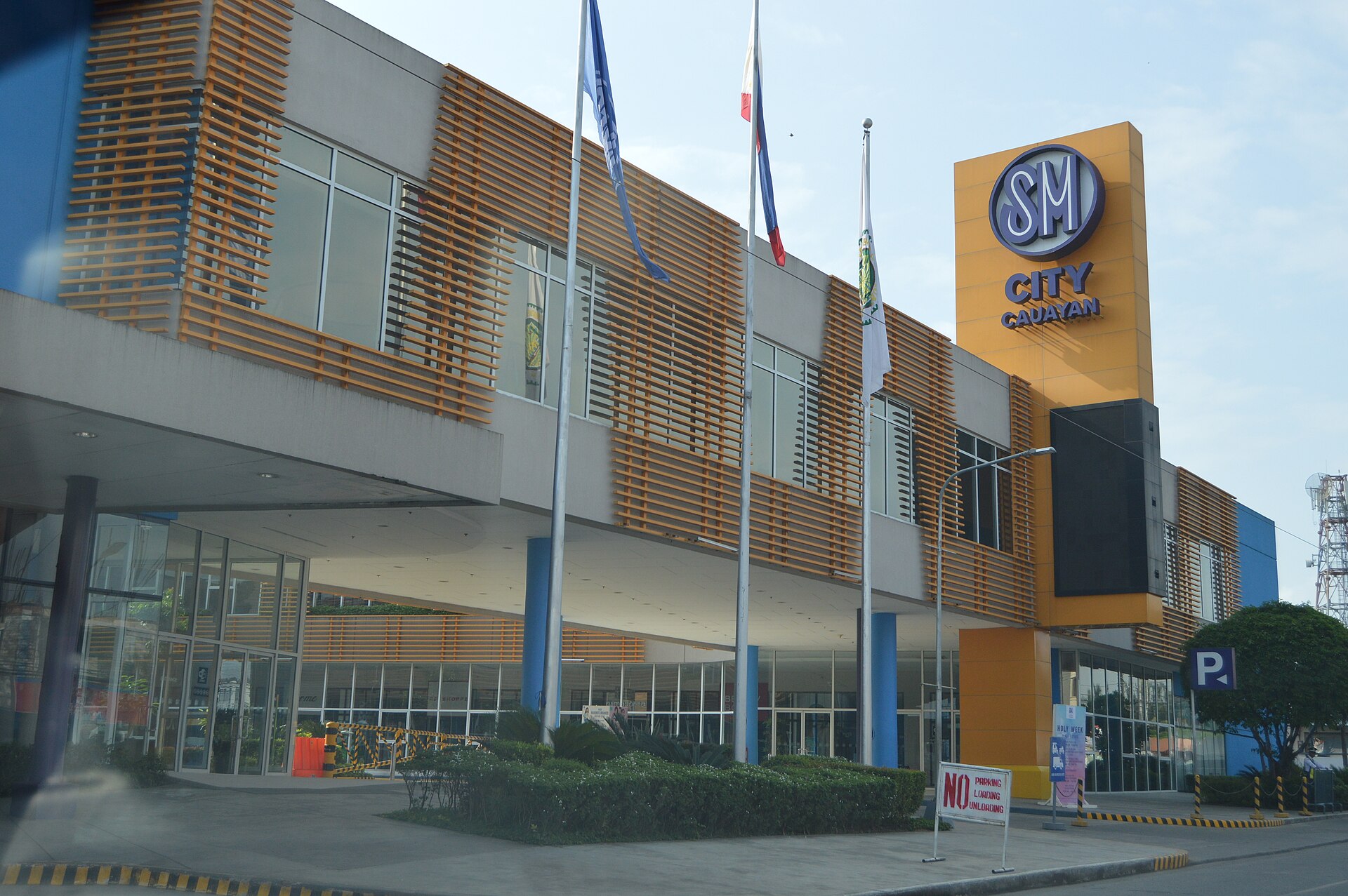 SM holds 'Safe Spaces Act' orientation for employees, tenants in Cauayan