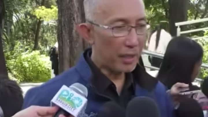 Magalong leaves cellphone ban in schools to DepEd