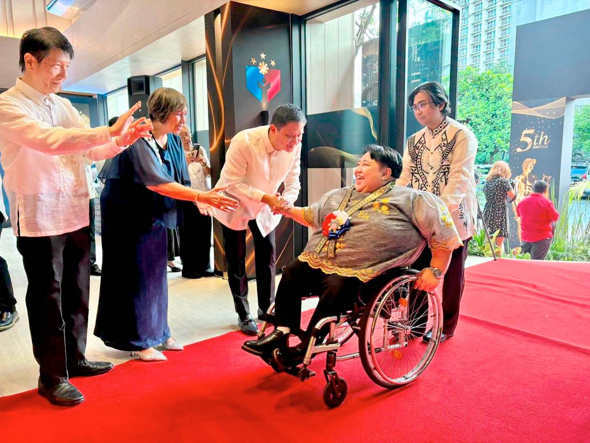 ADELINE Dumapong gets enshrined into the Philippine Sports Hall of Fame following her golden triumph in the 2000 Sydney Paralympics.