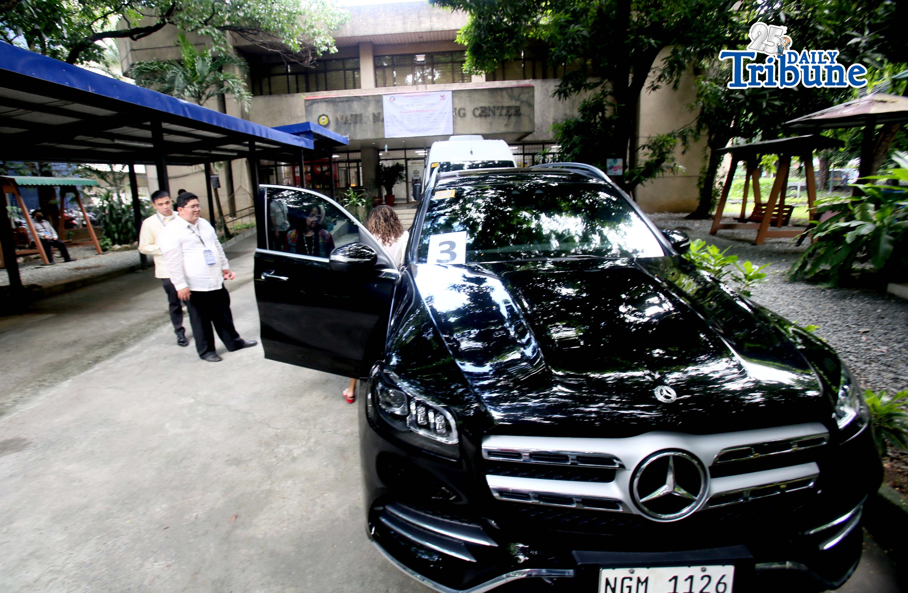 Luxury car auction