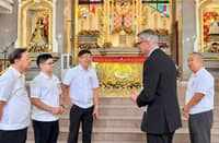 PRAGUE'S Santo Niño Shrine has added a Filipino translation of its prayer, recognizing the many Filipino pilgrims who visit the Church of Lady Victorious
each year.
