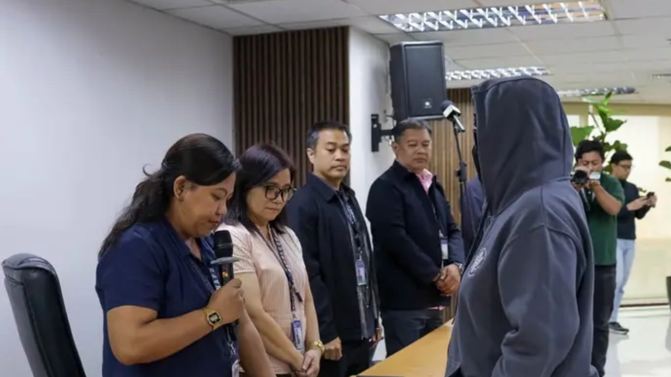Taguig cop faces admin charges 
over harassment complaints