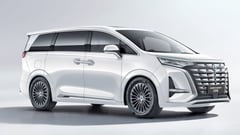 DENZA D9 DM-i brings big comfort