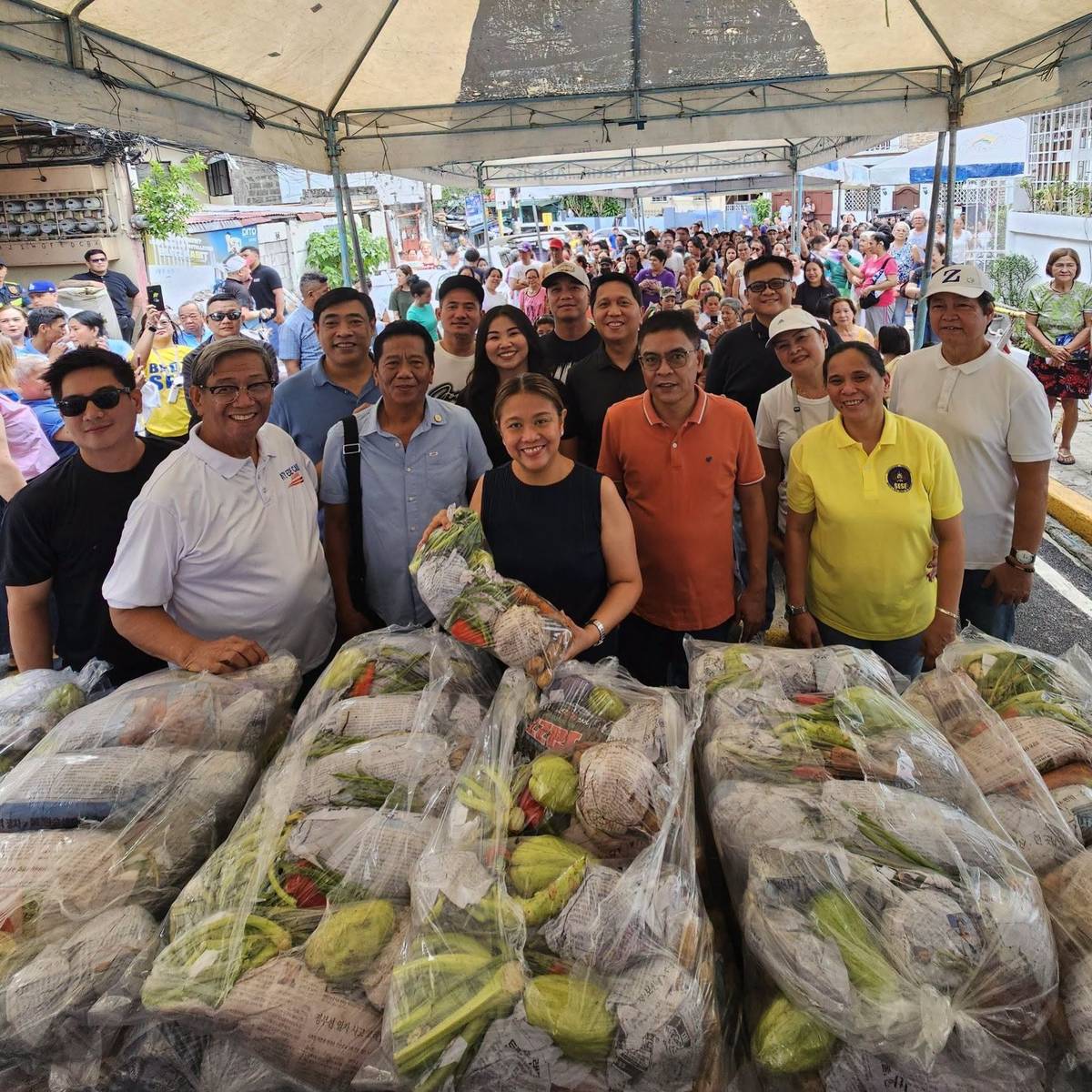 MAKATI Mayor Nancy Binay leads the Pagulay sa San Jose community program in Barangay Guadalupe Nuevo, an initiative designed to provide fresh, healthy produce and promote nutritional wellness among local Makatizen families.