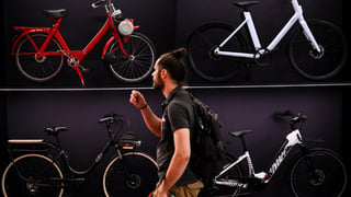 CYCLING INDUSTRY BETS ON SMART BIKES