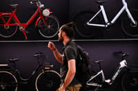 CYCLING INDUSTRY BETS ON SMART BIKES