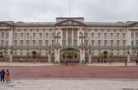 ‘EMPTY HOME’: BUCKINGHAM PALACE UNDER CLOUD AS KING SNUBS U.K. ICON