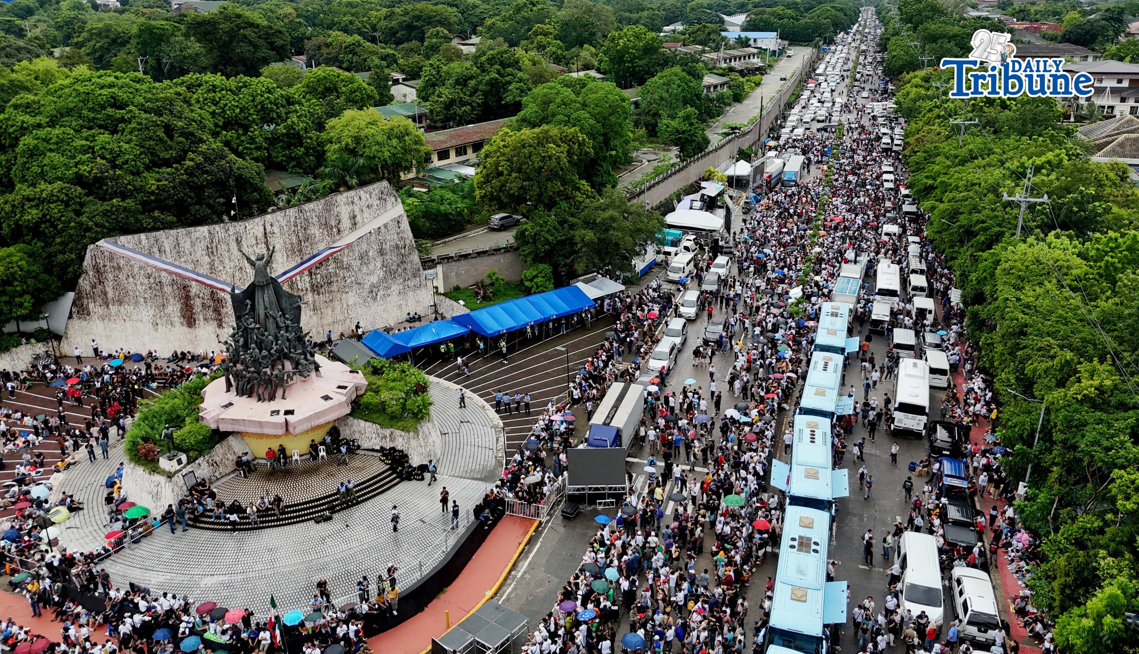 Civic groups oppose rallies defending officials under investigation