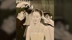 Jing Monis, hairstylist