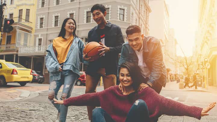 Sunlife: It's time to Live Bright Now!