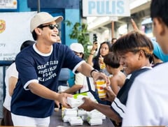 Michael Sager joins fan-led food drive for Manila drivers