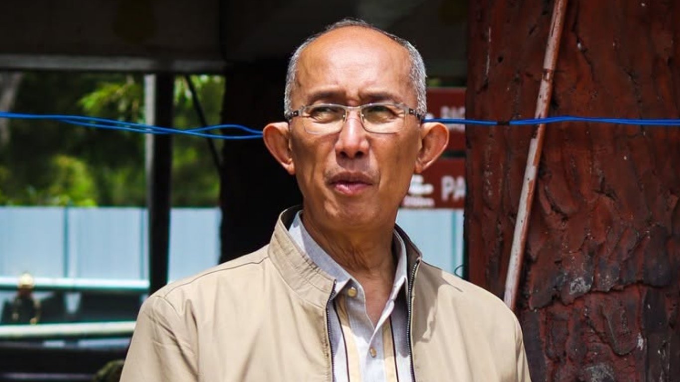 Magalong slams residents dumping sewage, trash into rivers