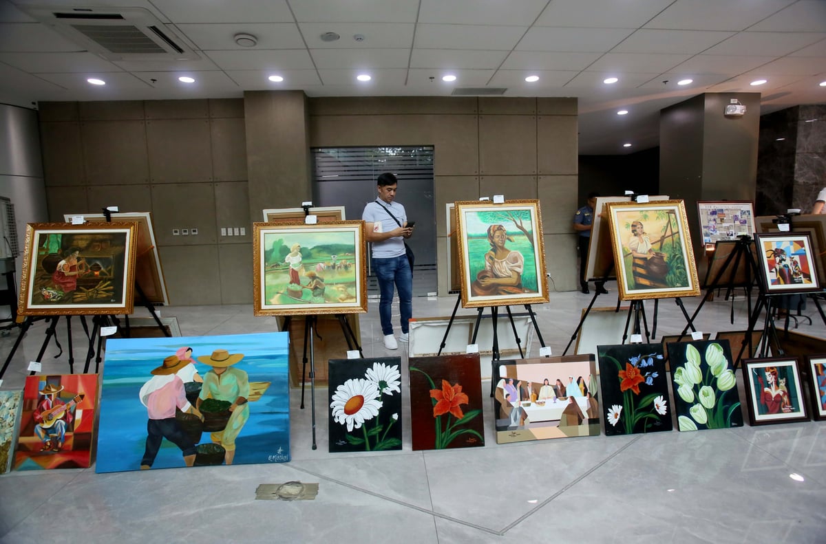 (July 01 2026) Paintings and handicraft made by Person Deprive of Liberty PDL displayed for sale at MICE center in Quezon City Hall on Wednesday July 1 2026, during the BJMP 35th anniversary celebration. The solds handicrafts are sent to the owner so they can help their families while inside the jail. Photo/Analy Labor