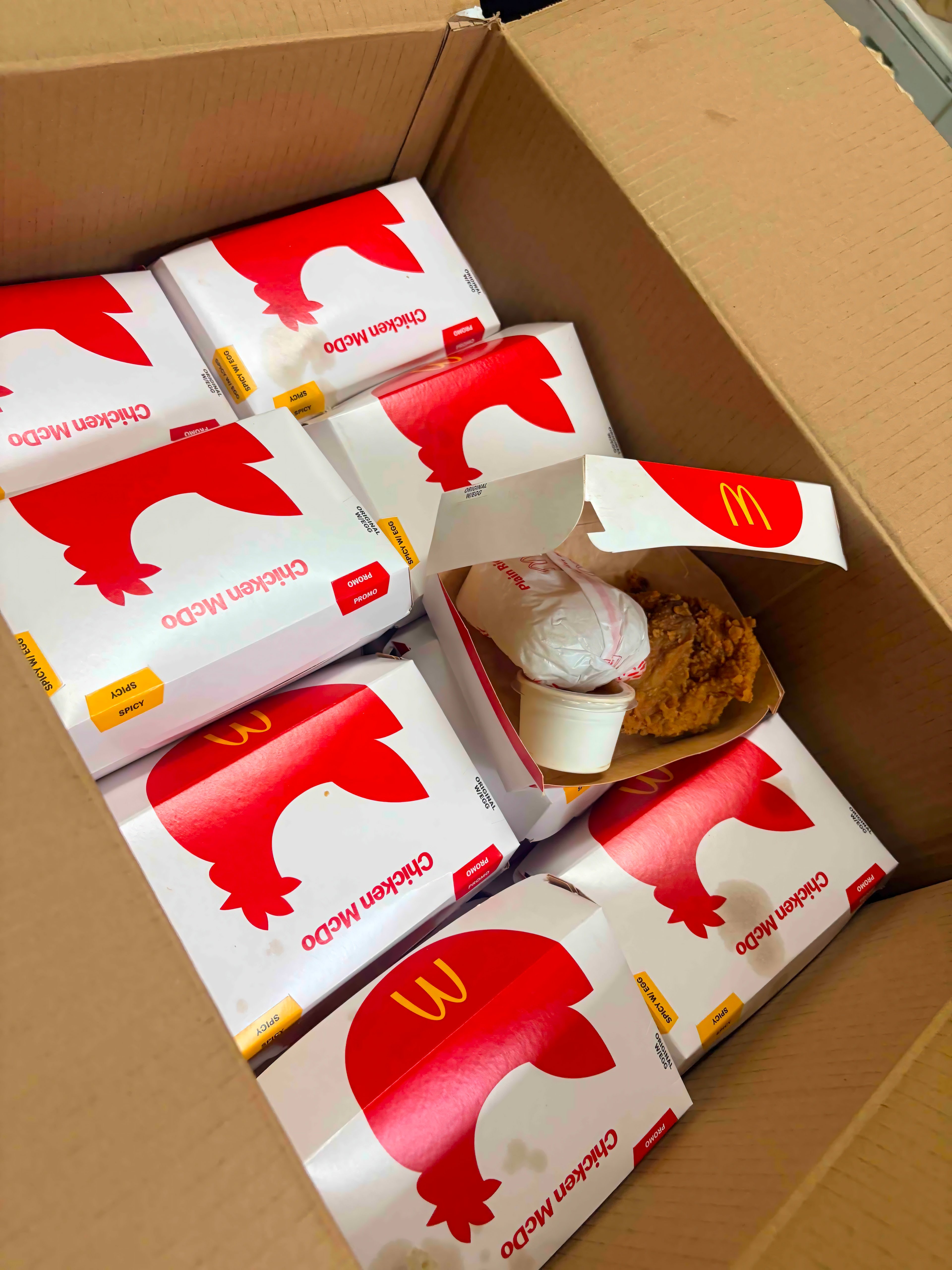 MCDONALD'S seMcDonald’s serves up its signature chicken and rice meal.rves up its signature chicken and rice meal.