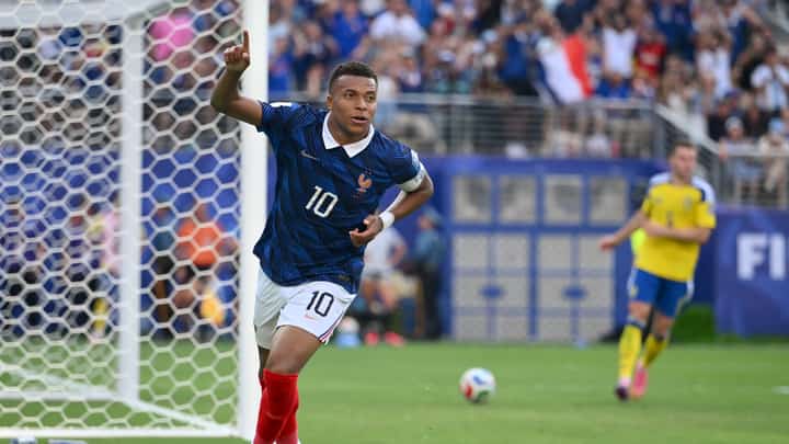 KYLIAN Mbappe celebrates after scoring a goal that gave France a 2-1 win over Ivory Coast in the Round of 32 of the FIFA World Cup on Tuesday.
