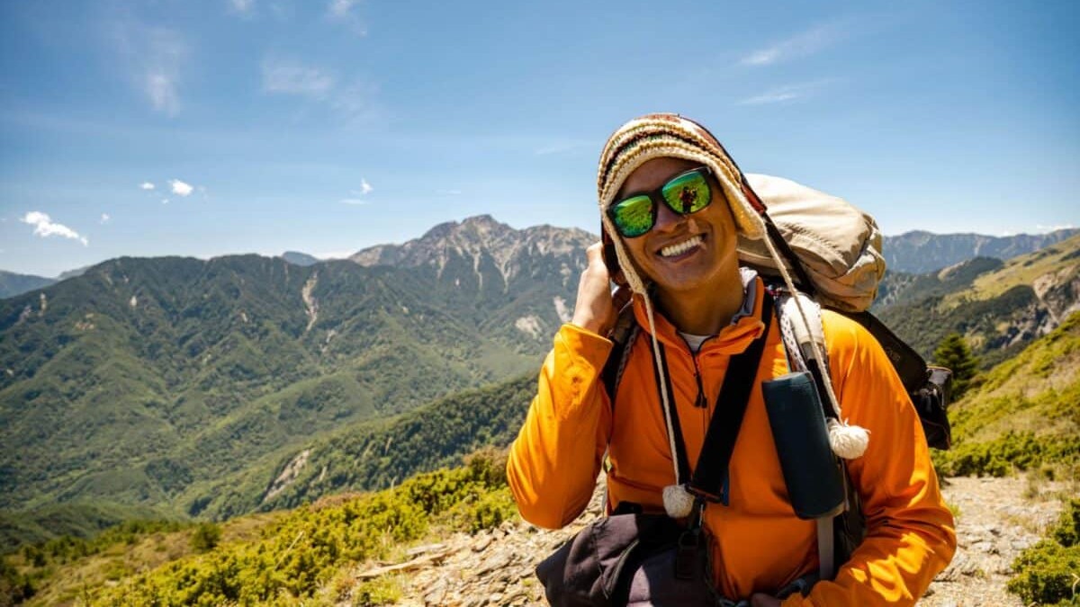 Missing hiker’s kins offer reward