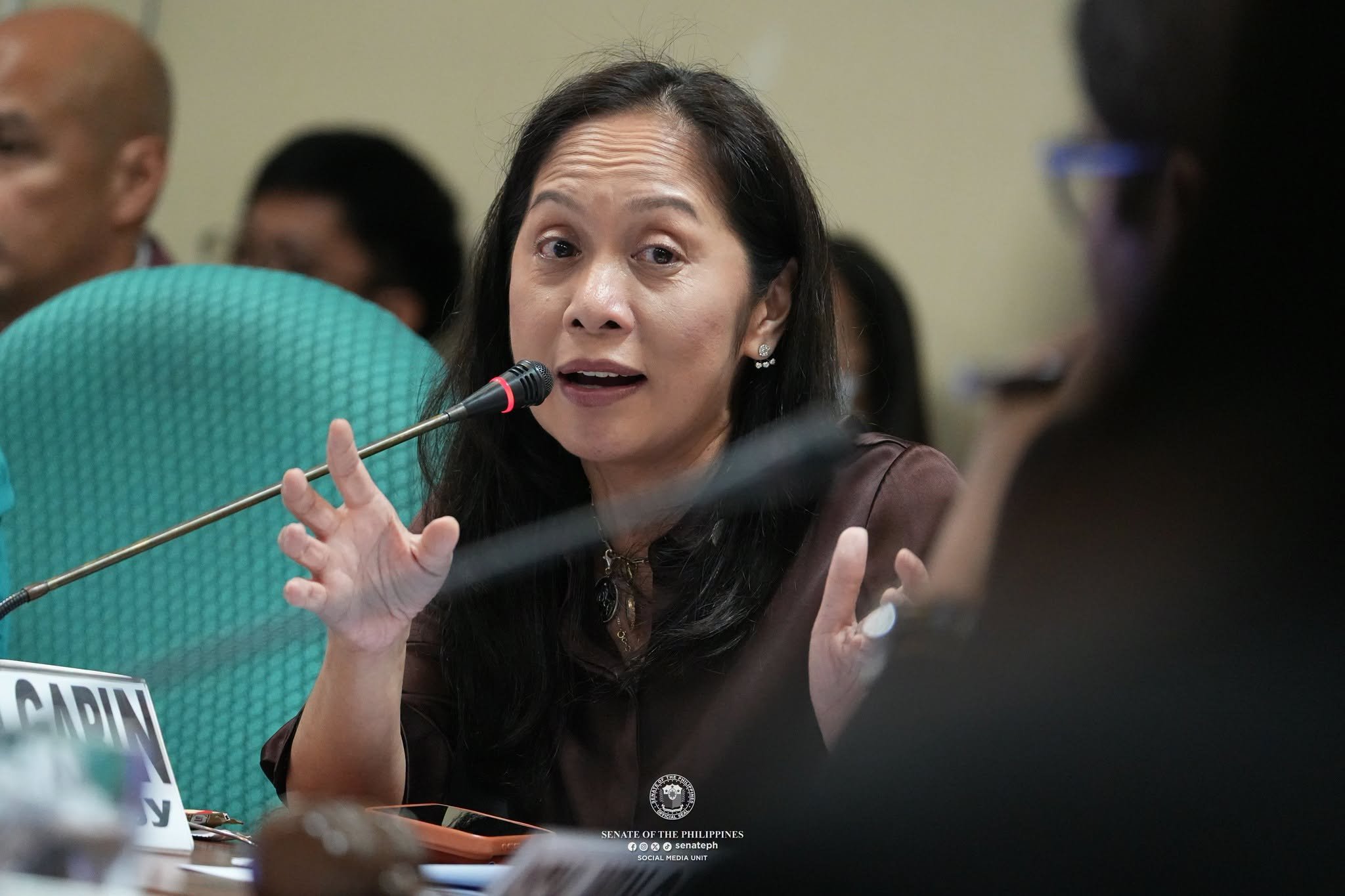 DOE wants P500K fine, 2-year jail term for petroleum hoarders as price disruptions remains