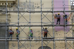 Phl employers sweeten perks as big pay raises fade