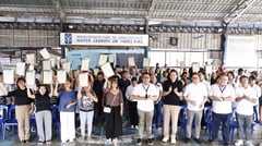 70 Antipolo families receive land titles under housing program