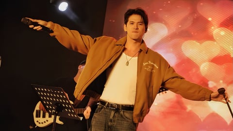 Before success, Wilbert Ross lives on a P1.5k weekly allowance 
