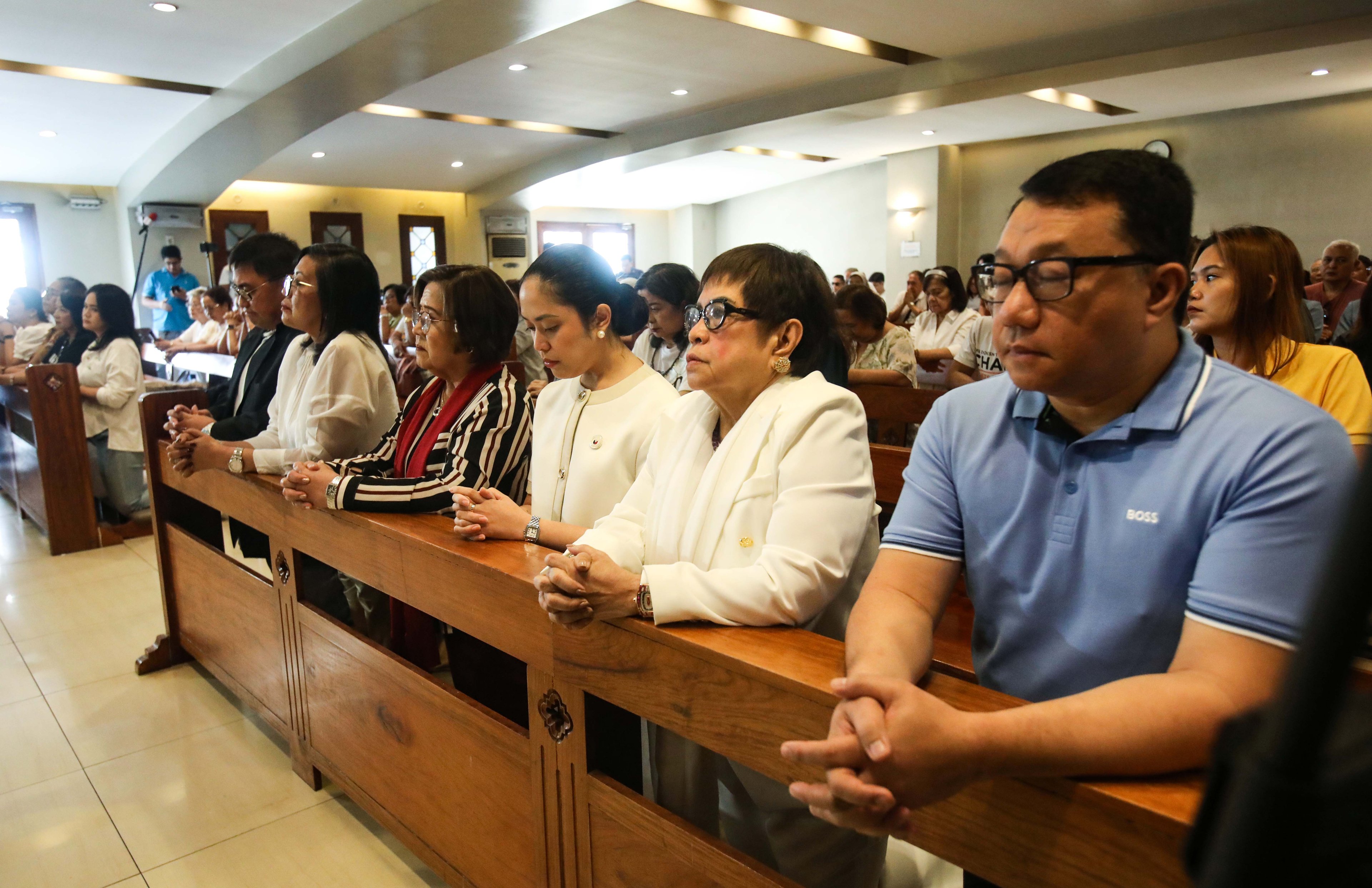 (July 02 2026)House of Representatives Prosecutors and private prosecutors led by Batangas 2nd District Rep. Gerville Luistro attend a mass at the Chapel of the Nativity, Immaculate Conception Cathedral in Quezon City on Thursday, July 2, 2026. for the upcoming impeachment trial against Vice President Sara Duterte. Photo/Analy Labor