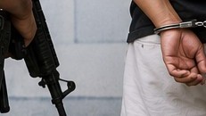 PNP orders probe of cop accused of harassing child