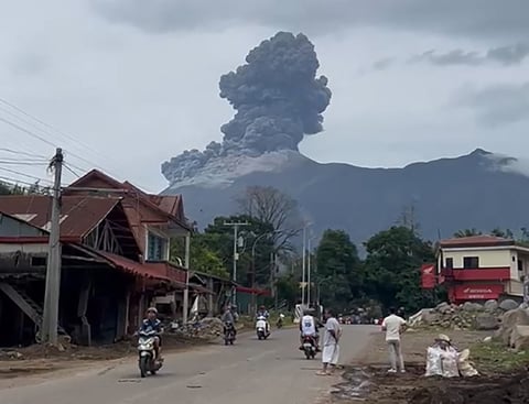 Kanlaon emits ash twice, alert level stays