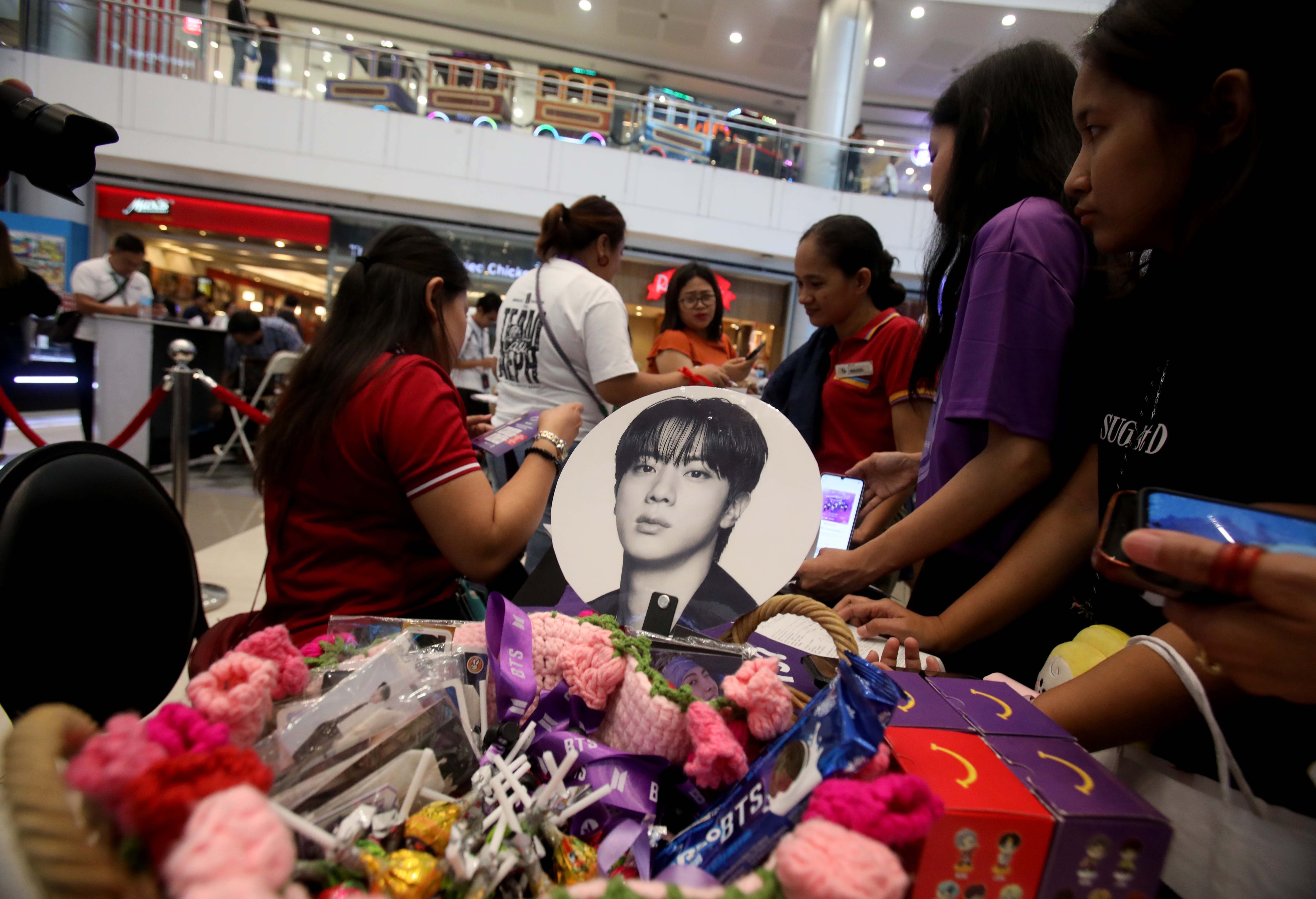 (July 04 2026) Fans of super Kpop group BTS dance and play during the BorahaEast 2.0 ARMY fan gathering at the SM City Masinag in Antipolo, Rizal on Saturday, July 4, 2026.. Photo/Analy Labor