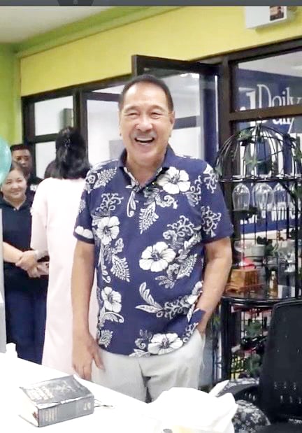 DAILY TRIBUNE president Willie Fernandez.