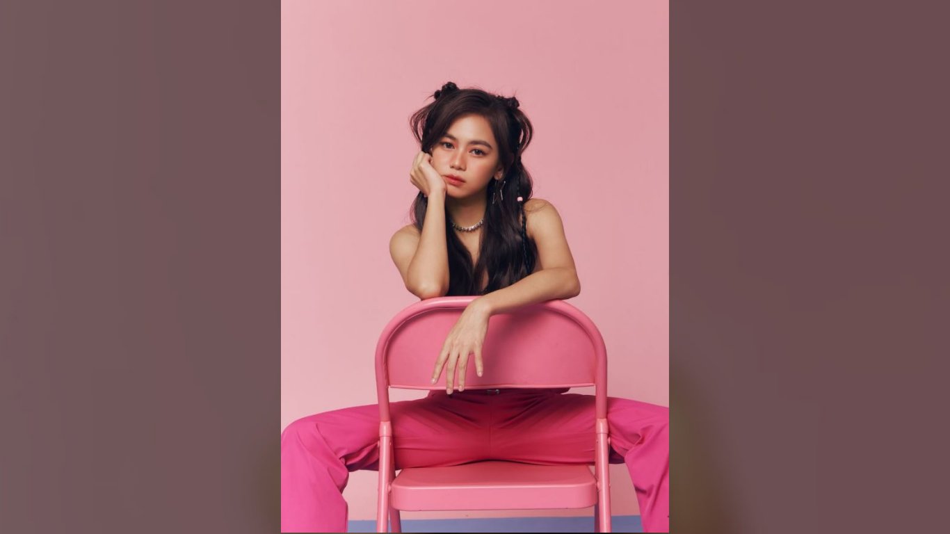 Ashtine Olviga on self-care, fragrance, 
and her biggest concert yet