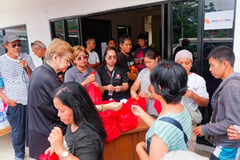 Isuzu delivers relief for Sarangani earthquake victims