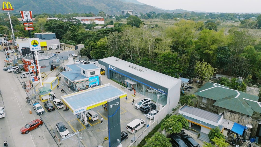 ROSARIO adds a BYD touchpoint in La Union through a dealership located at a SeaOil station.