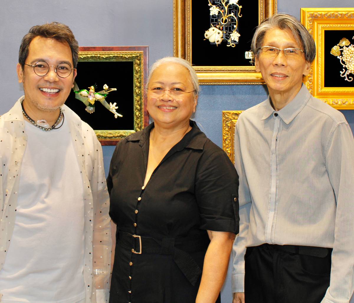ART Lounge Manila’s managing director Susanne Tiaussas flanked by Hoseki’s chief creative officer Knoi Esmane and Founder Faico.