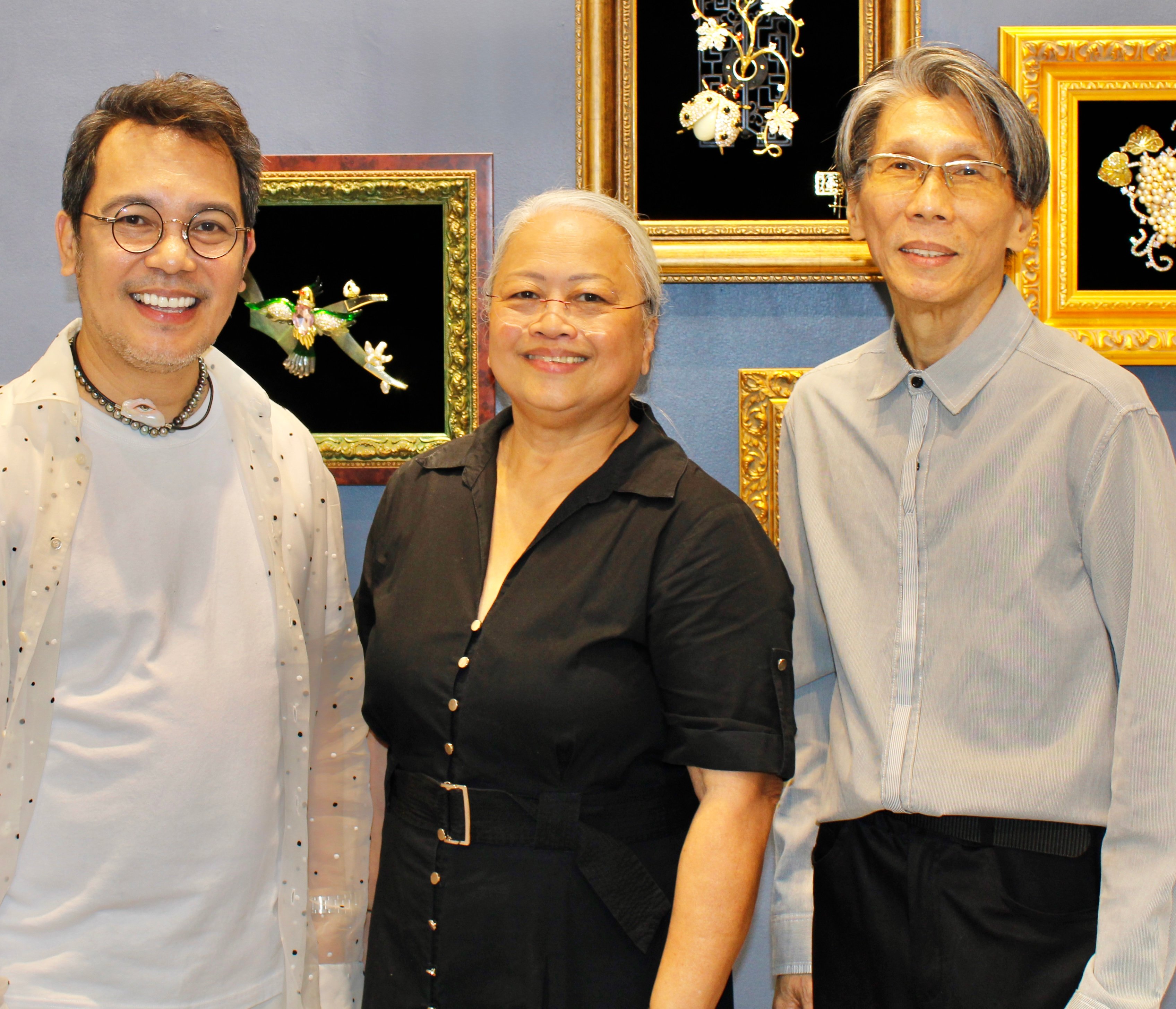 ART Lounge Manila’s managing director Susanne Tiaussas flanked by Hoseki’s chief creative officer Knoi Esmane and Founder Faico.
