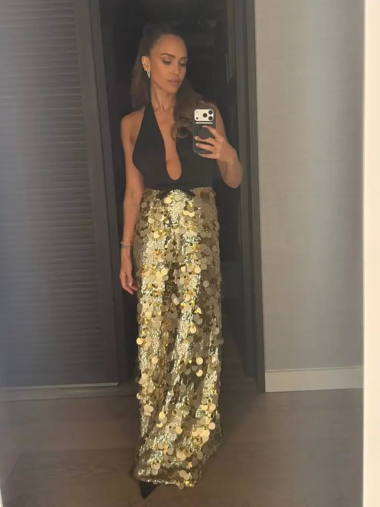 Photo from @jessicaalba / IG