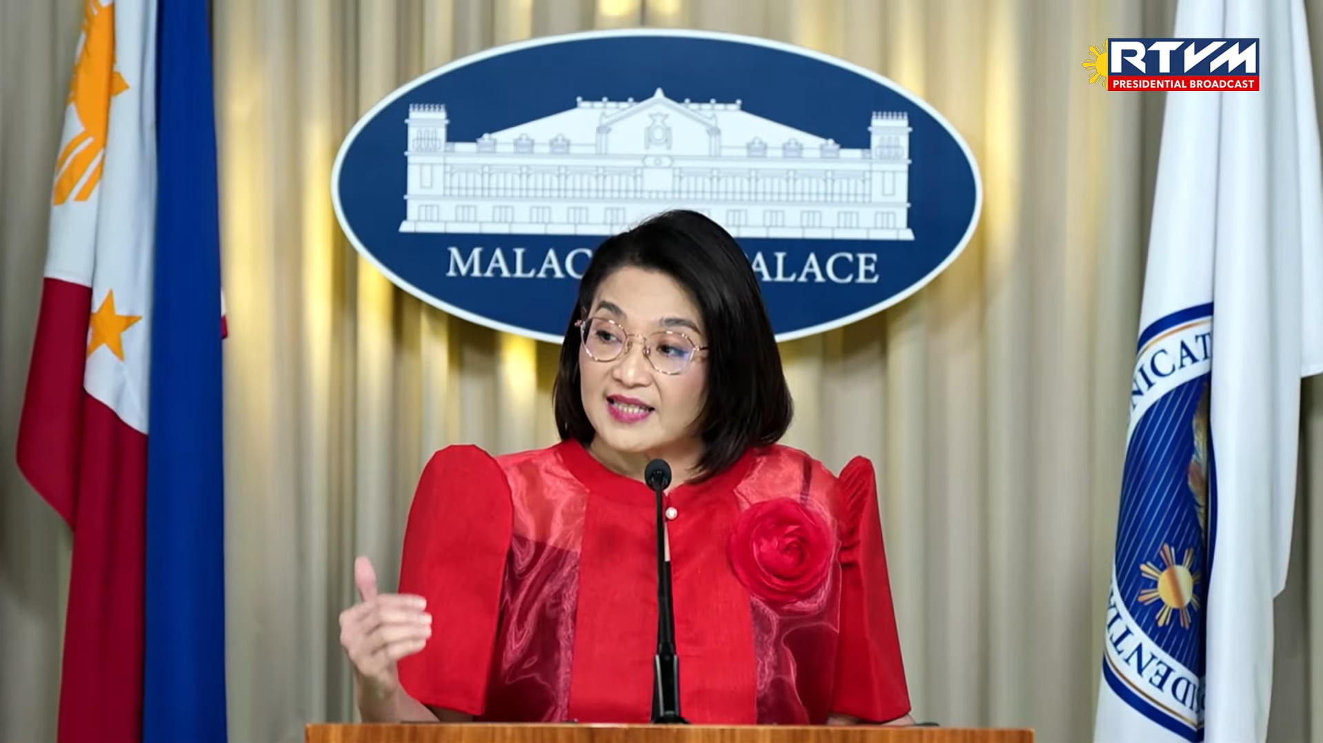 Castro pushes back after Canada heckling incident