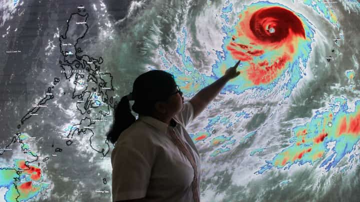 (July 07 2026) QCDRRMO Deputy for Hazard Monitoring Aleandra Rivera monitored the super typhoon with international name (Bavi) at QCDRRMO office in Quezon City on Tuesday July 7 2026, Bavi is expected to enter the Philippine Area of Responsibility (PAR) between Tuesday evening and early Wednesday, The super typhoon, which will be called Inday locally, will maintain its strength as it enters PAR, according to PAGASA. Photo/Analy Labor
