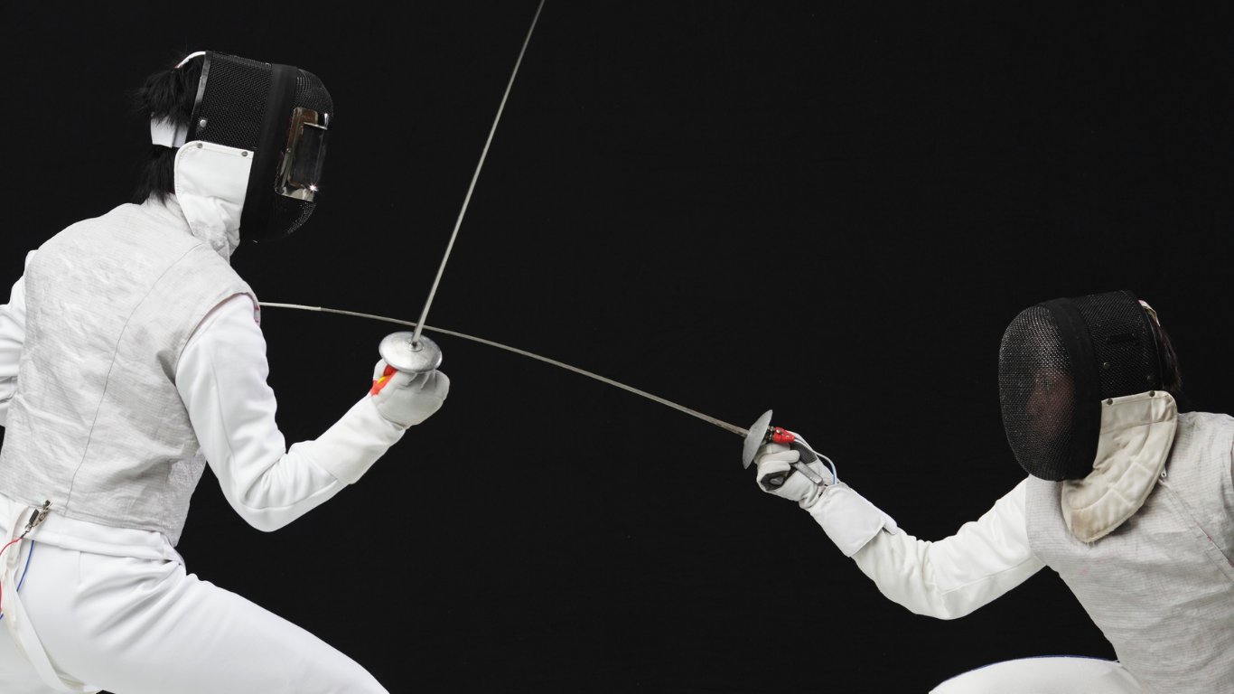 Resetting the touché for Phl fencing