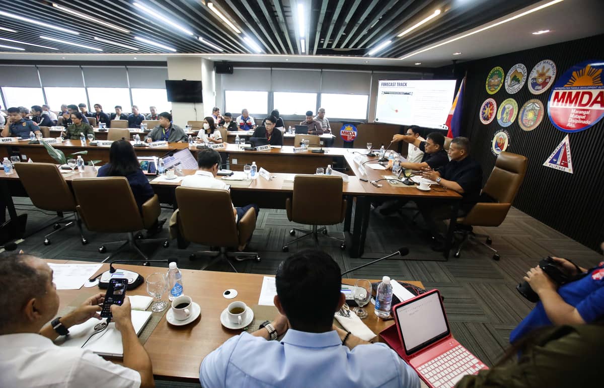 (July 08 2026) MMDA Chairman Don Artes led the Metro Manila Disaster Risk Reduction and Management Council (MMDRRMC) emergency meeting in preparation for the Super Typhoon "Inday"  attended by the representatives from various government agencies. They discussed weather updates, flood and evacuation preparedness, the prepositioning of response assets, and inter-agency coordination to ensure the readiness of Metro Manila ahead of the typhoon's expected impact, held at the MMDA head office in Pasig City July 8, 2026. Photo/Analy Labor