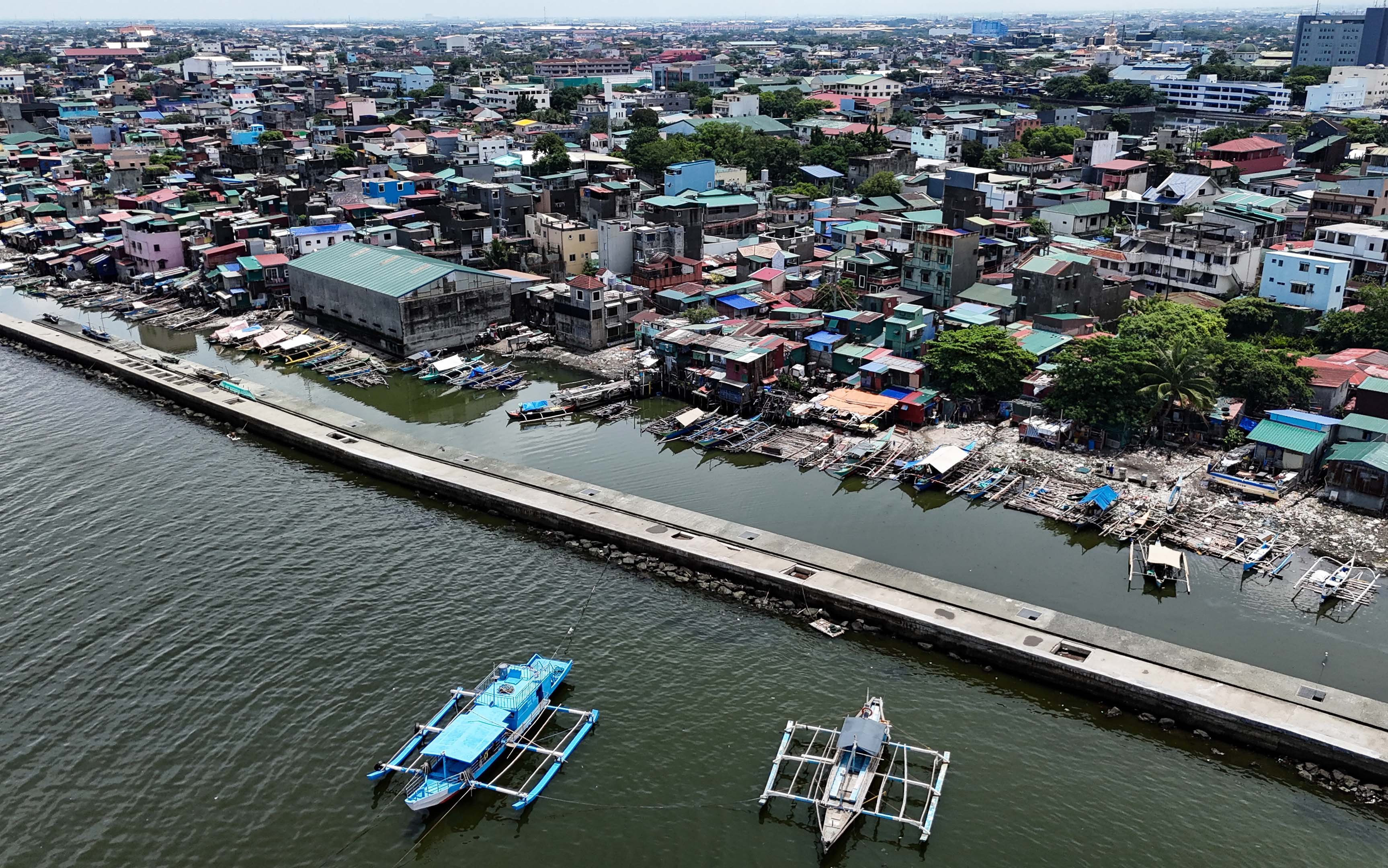 Habagat puts Navotas flood defenses to the test