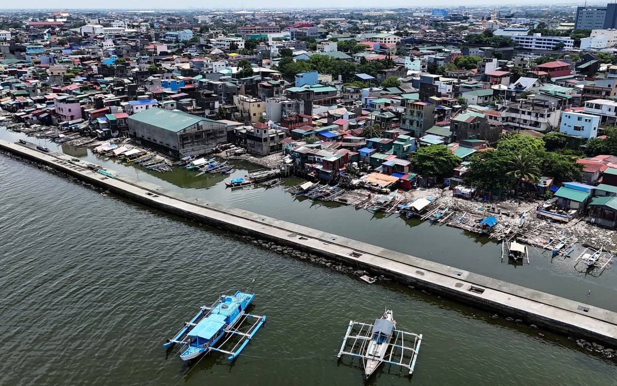 Habagat puts Navotas flood defenses to the test