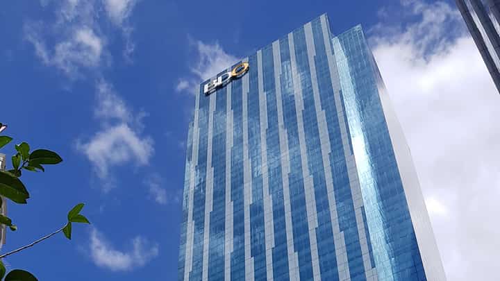 Driving sustainable finance BDO Unibank issues its sixth Sustainability Bond with a minimum aggregate issue size of P5 billion. This is the bank’s second Sustainability Bond for the year.