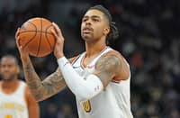 D'Angelo Russell at the free throw line.