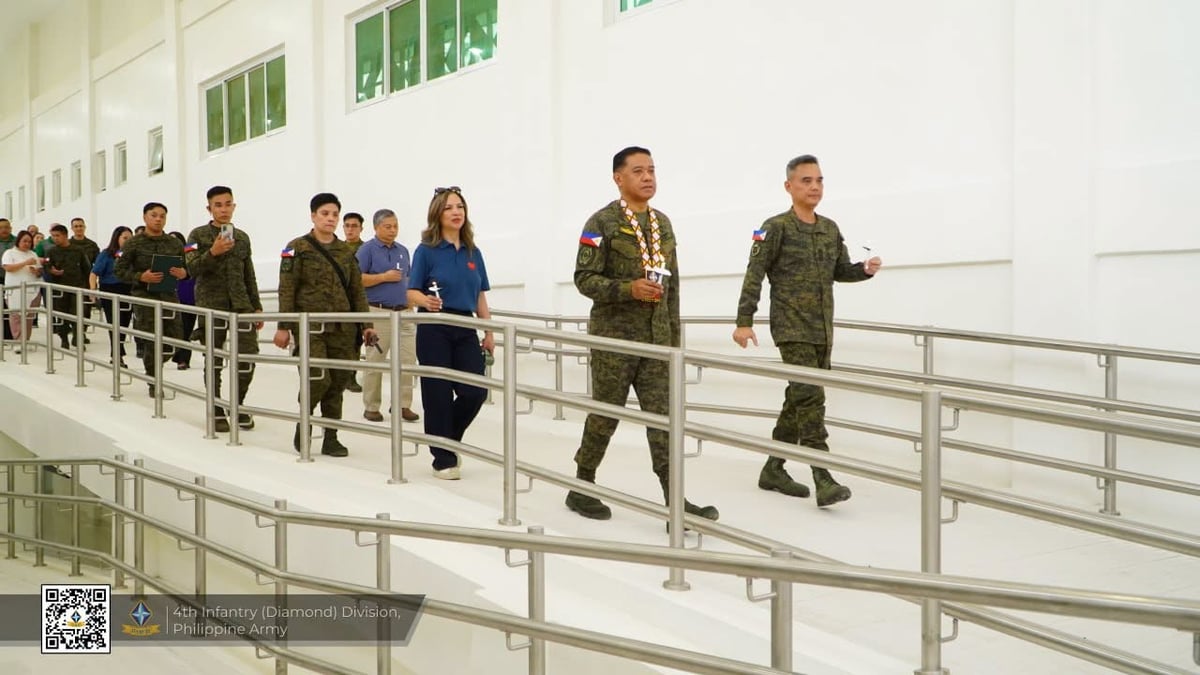 Brawner inaugurates hospital, housing project at Camp Evangelista
