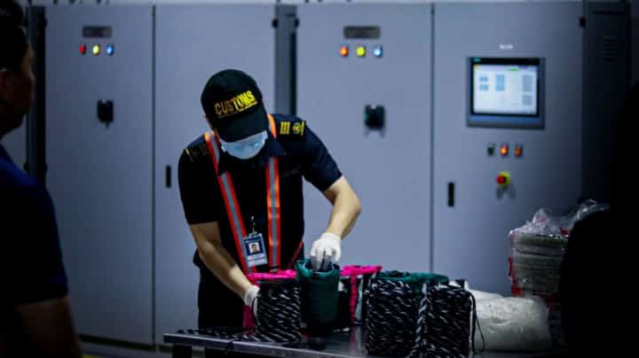 Filipino suspected of booking jet linked to 521-kg meth seizure in Laos