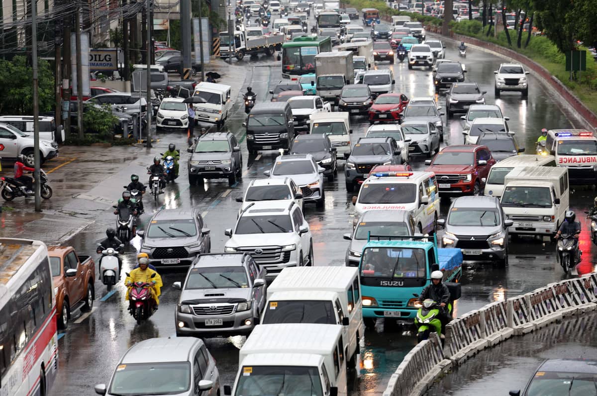 (July 10 2026) Motorists persevere in heavy traffic along Quezon Avenue in Quezon City on Friday July 10 2026. Photo/Analy Labor