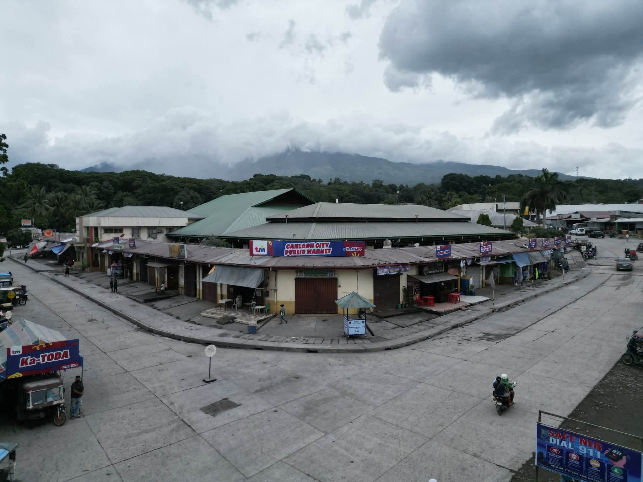 Heavy clouds hinder observation of Mount Kanlaon summit says volcanologist